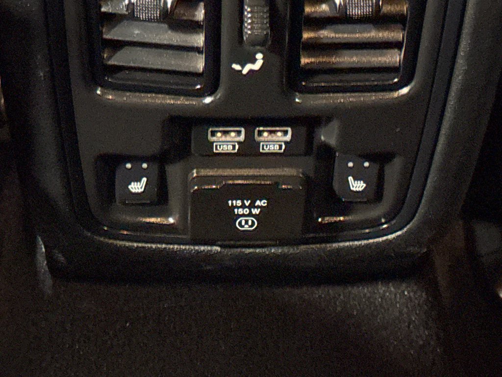 Used 2023 Dodge Durango GT image 32