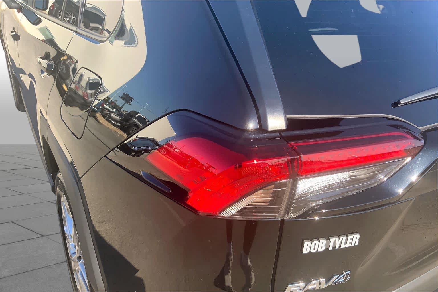 Used 2025 Toyota RAV4 XLE Premium w/ Weather Package FWD image 29