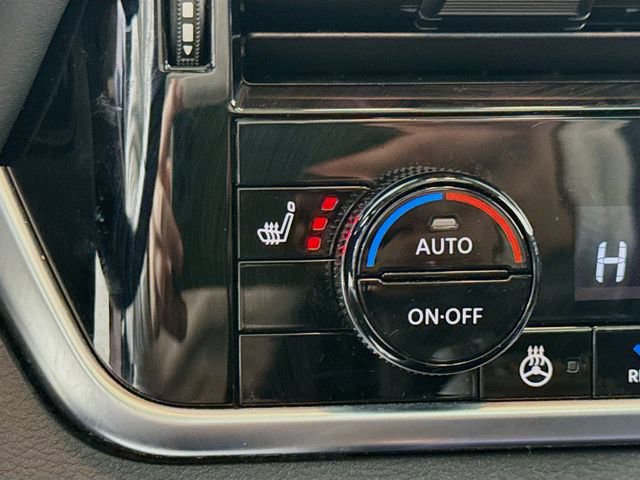 Used 2023 Nissan Rogue Platinum w/ Platinum Premium Package image 21