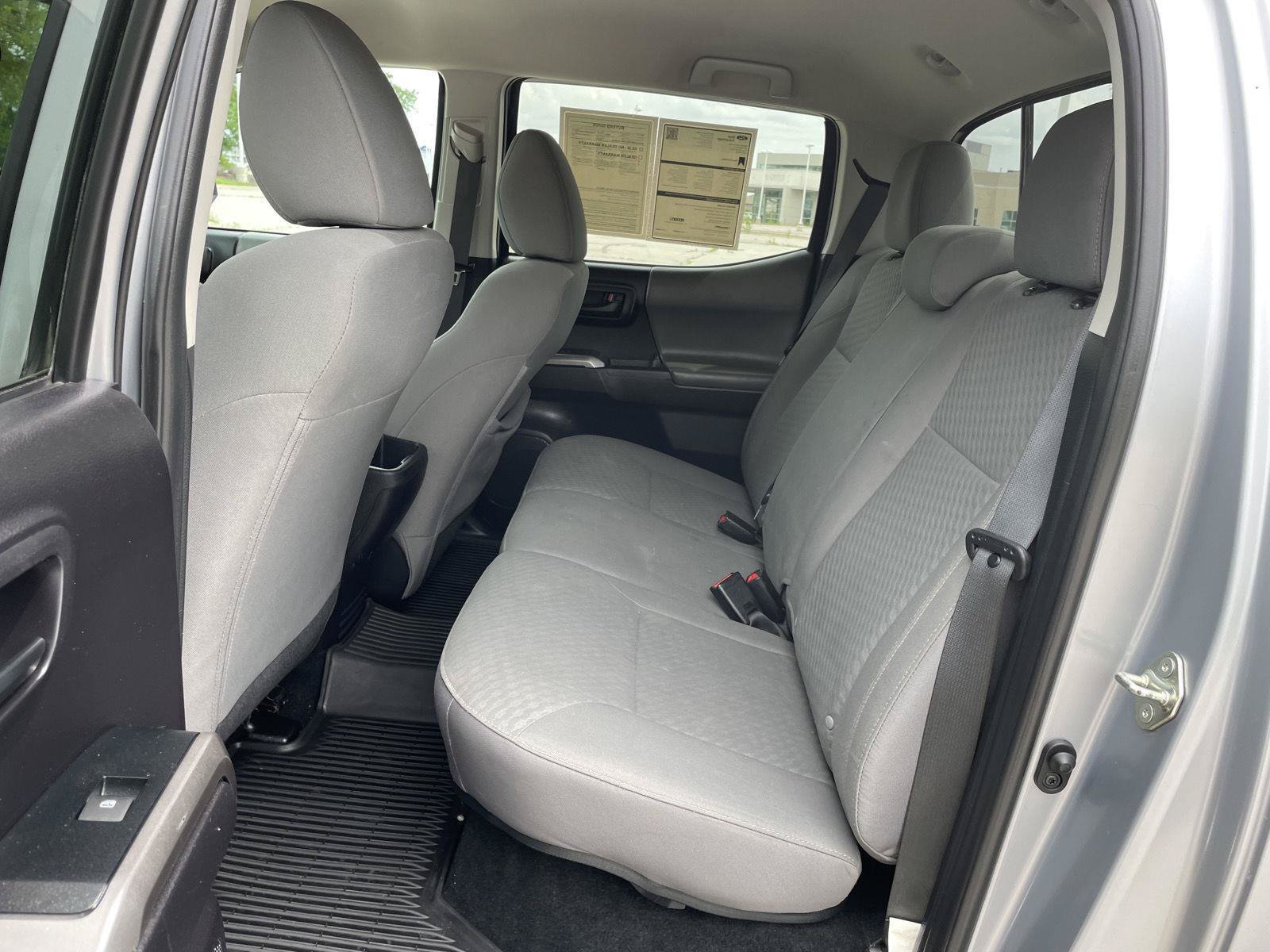 Used 2020 Toyota Tacoma SR5 AWD/4WD image 20