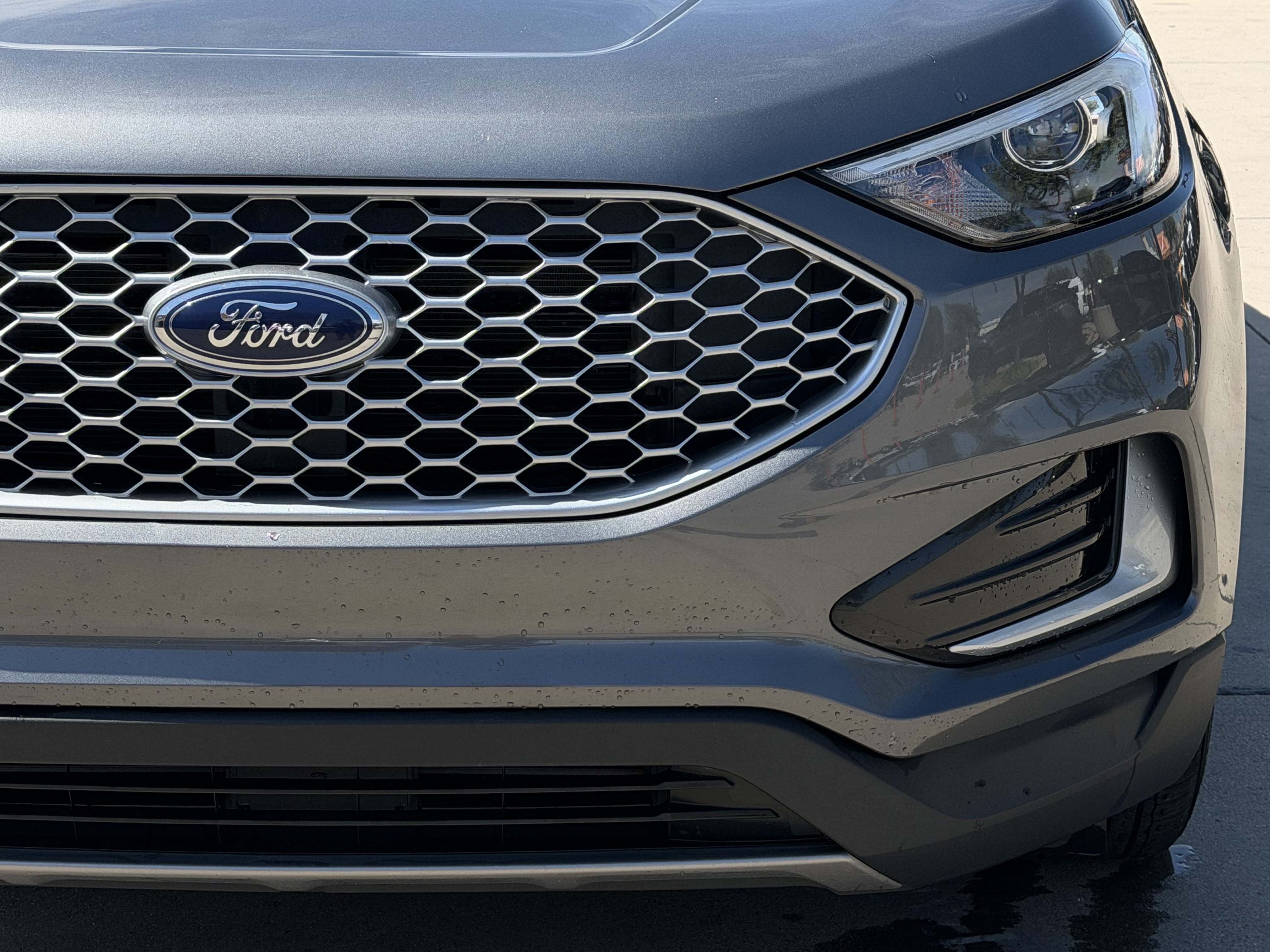 Certified 2024 Ford Edge SEL AWD/4WD image 9