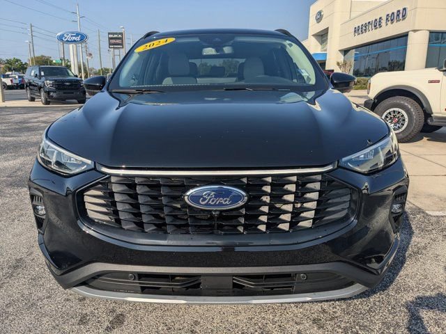 Certified 2024 Ford Escape Platinum image 9