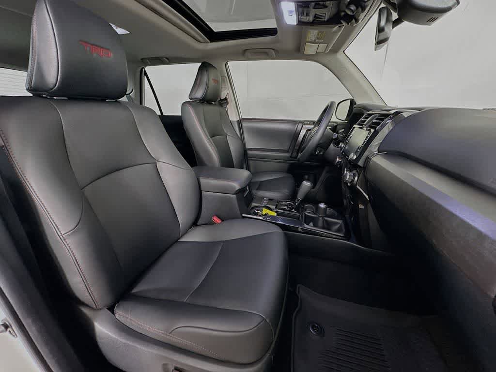 Used 2021 Toyota 4Runner Venture w/ Moonroof Package AWD/4WD image 14