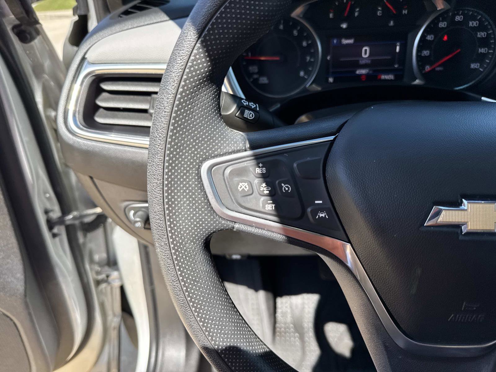 Used 2022 Chevrolet Equinox LS w/ LS Convenience Package image 23