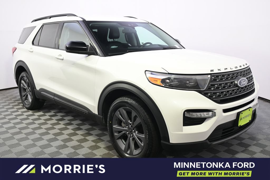 Certified 2023 Ford Explorer XLT w/ Equipment Group 202A AWD/4WD image 7