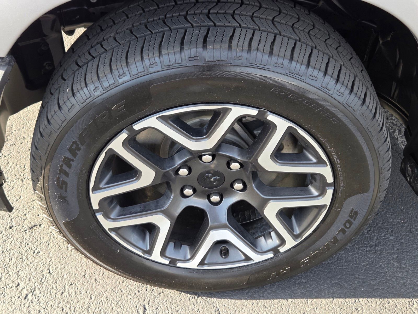 Used 2025 RAM 1500 Laramie image 9