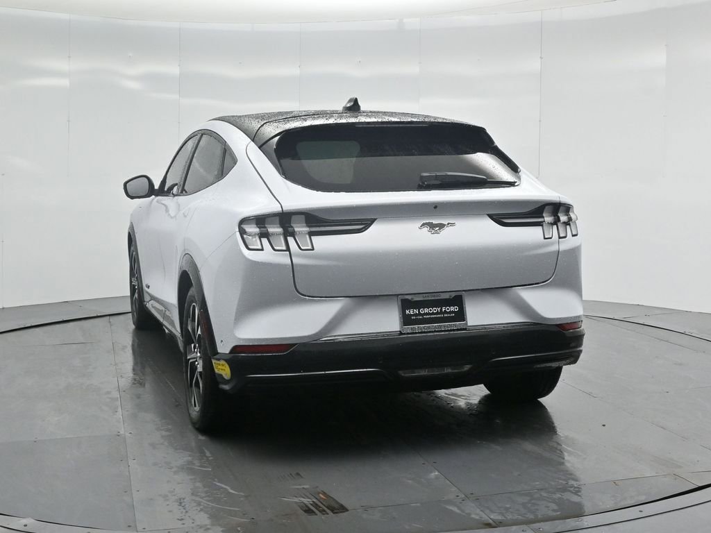 Certified 2022 Ford Mustang Mach-E Premium image 30