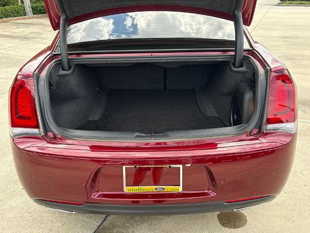 Used 2020 Chrysler 300 S w/ Safetytec Plus Group image 37