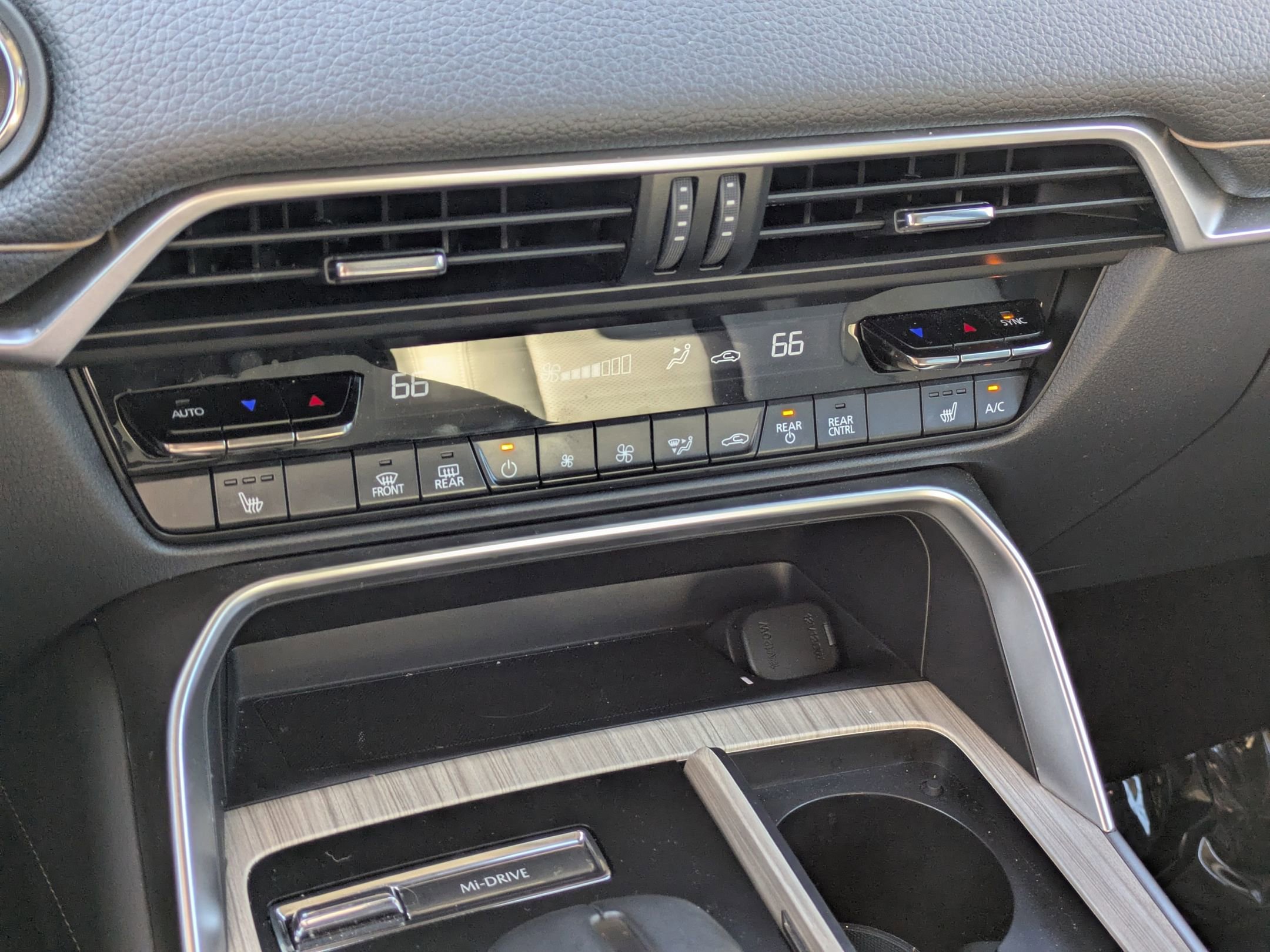 Used 2025 MAZDA CX-90 3.3 Turbo w/ Preferred Package image 21