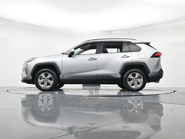 Used 2025 Toyota RAV4 XLE w/ Weather Package AWD/4WD image 35