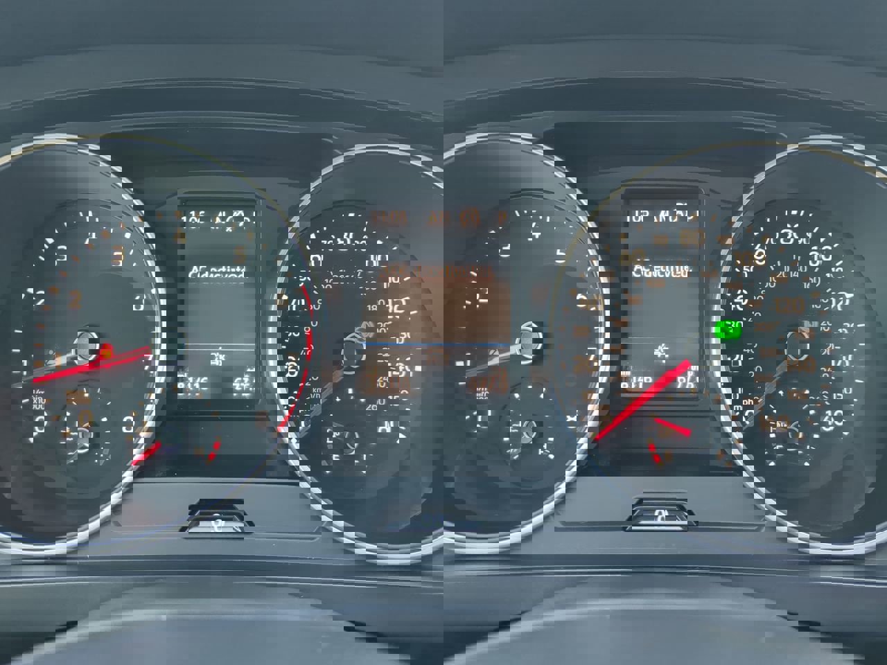 Used 2021 Volkswagen Tiguan SE image 24