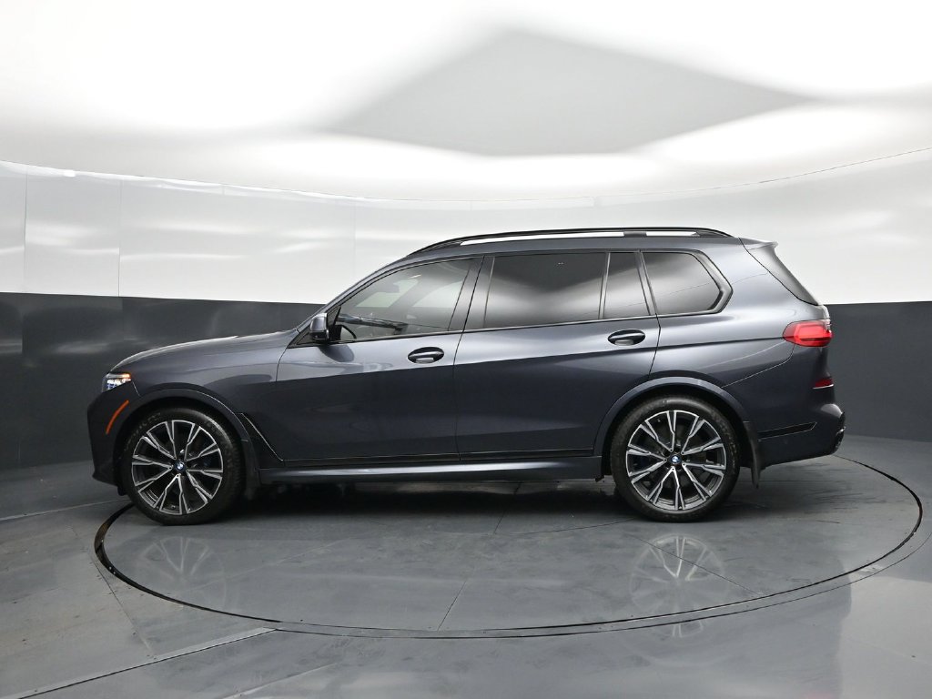 Used 2020 BMW X7 M50i w/ Dynamic Handling Package AWD/4WD image 29
