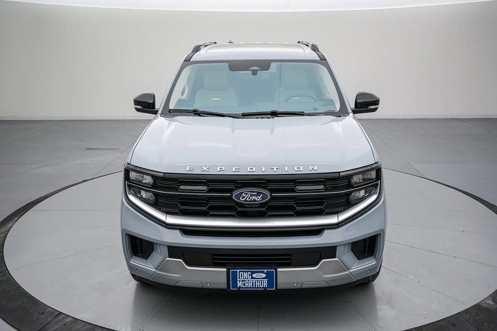 Certified 2025 Ford Expedition Platinum image 9