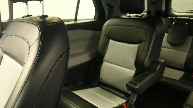 Certified 2024 Ford Explorer XLT w/ Equipment Group 202A AWD/4WD image 17