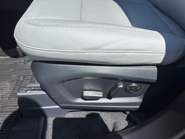 Certified 2026 Ford Explorer Platinum w/ LUX Leather Package AWD/4WD image 12