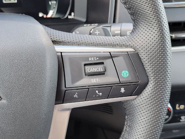 Used 2023 Mitsubishi Outlander SE image 30