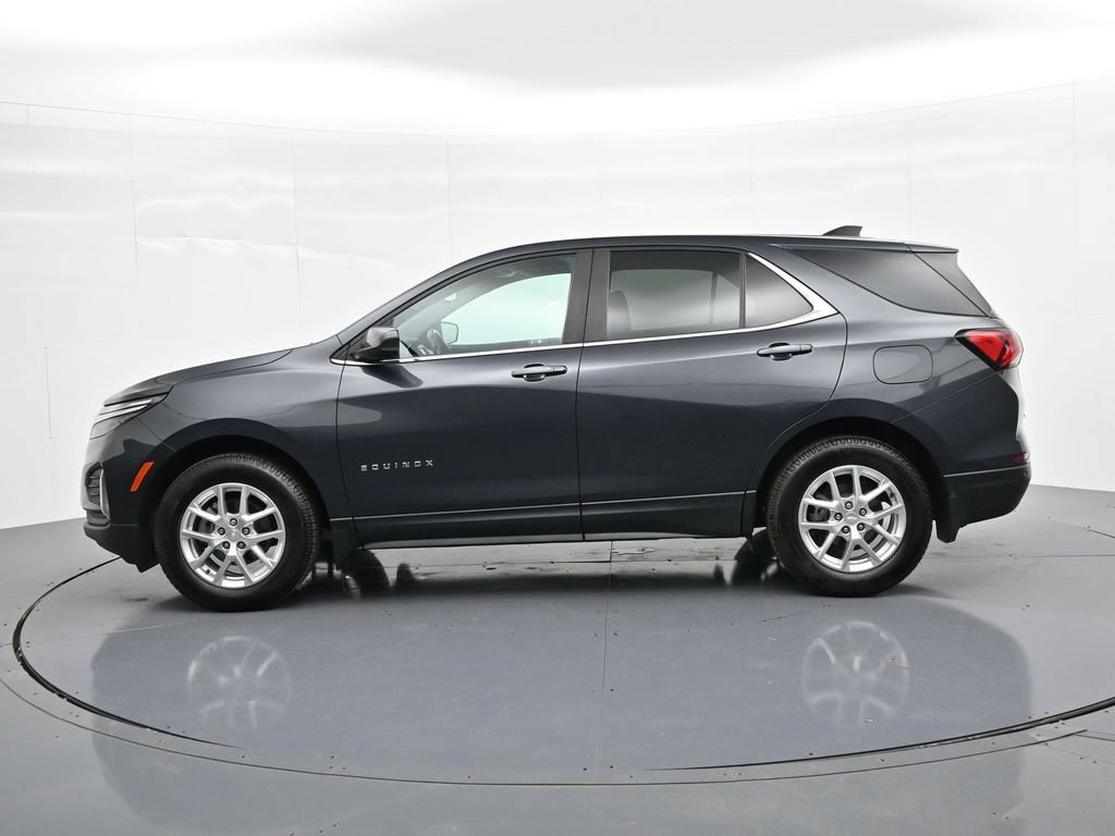 Used 2022 Chevrolet Equinox LT w/ Driver Convenience Package AWD/4WD image 9