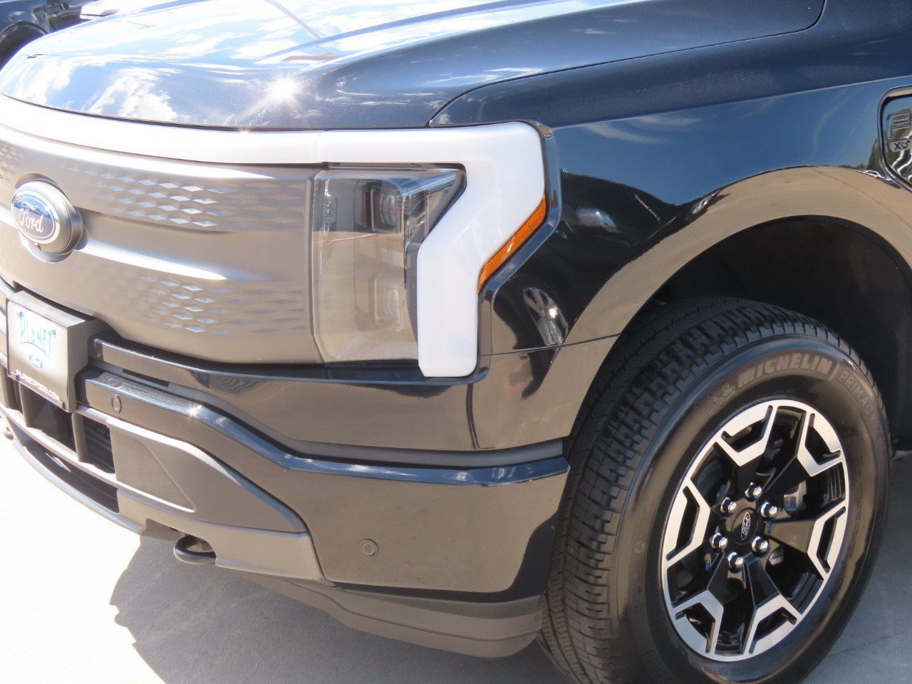 Certified 2023 Ford F150 Lightning XLT AWD/4WD image 3