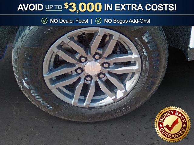 Used 2024 Chevrolet Colorado LT RWD image 13