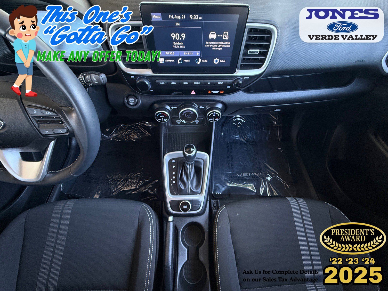 Used 2024 Hyundai Venue SEL FWD image 15