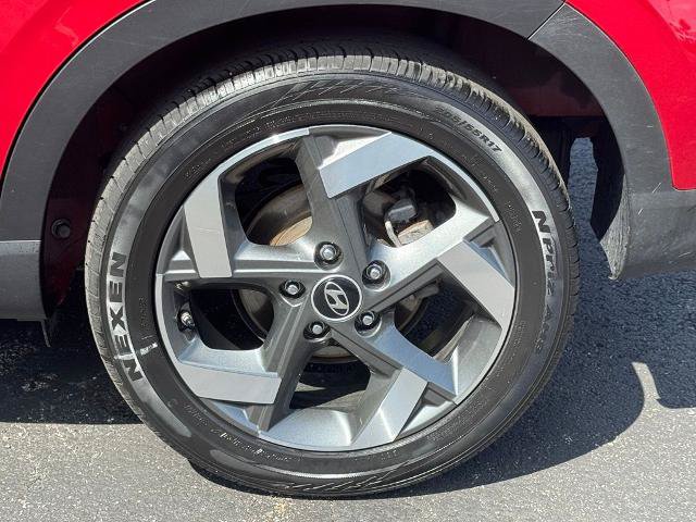 Used 2021 Hyundai Venue SEL w/ Cargo Package FWD image 39