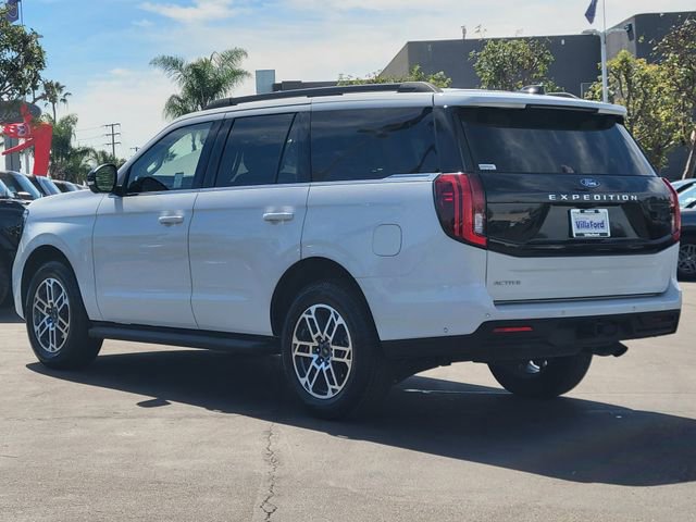 Certified 2025 Ford Expedition Active image 3
