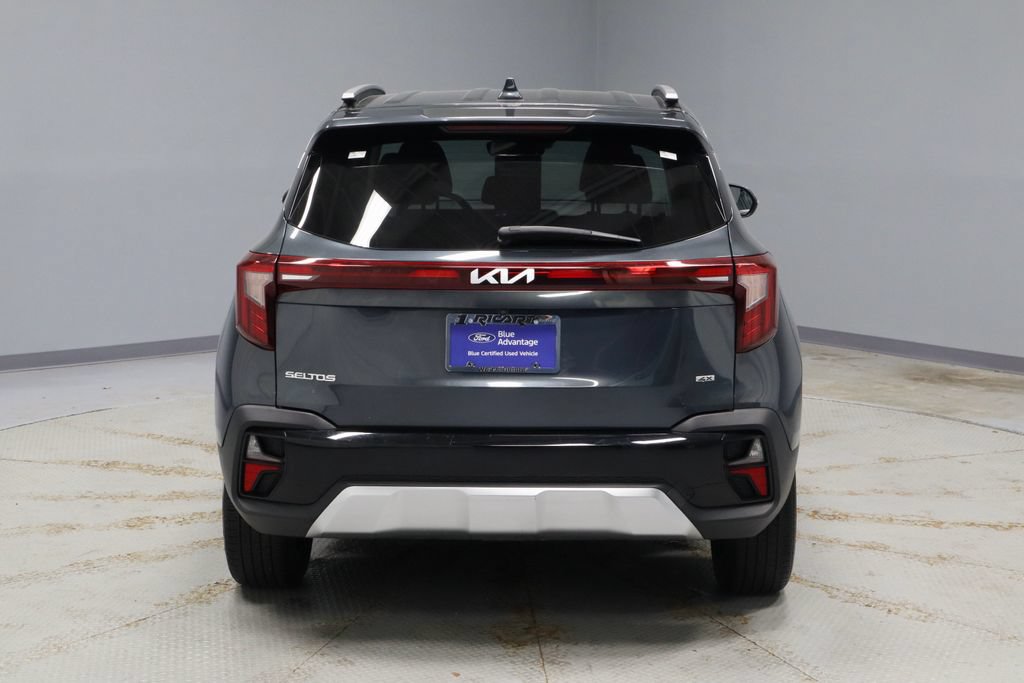 Used 2024 Kia Seltos S AWD/4WD image 11