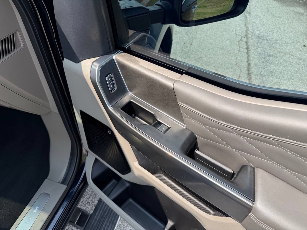 Certified 2025 Ford F450 Platinum w/ Platinum Plus Package AWD/4WD image 57