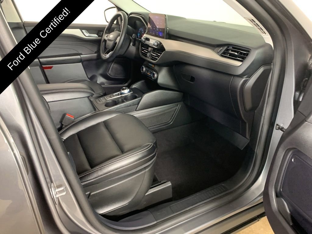 Certified 2022 Ford Escape SEL AWD/4WD image 36