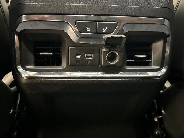 Used 2019 Chevrolet Silverado 1500 High Country image 30