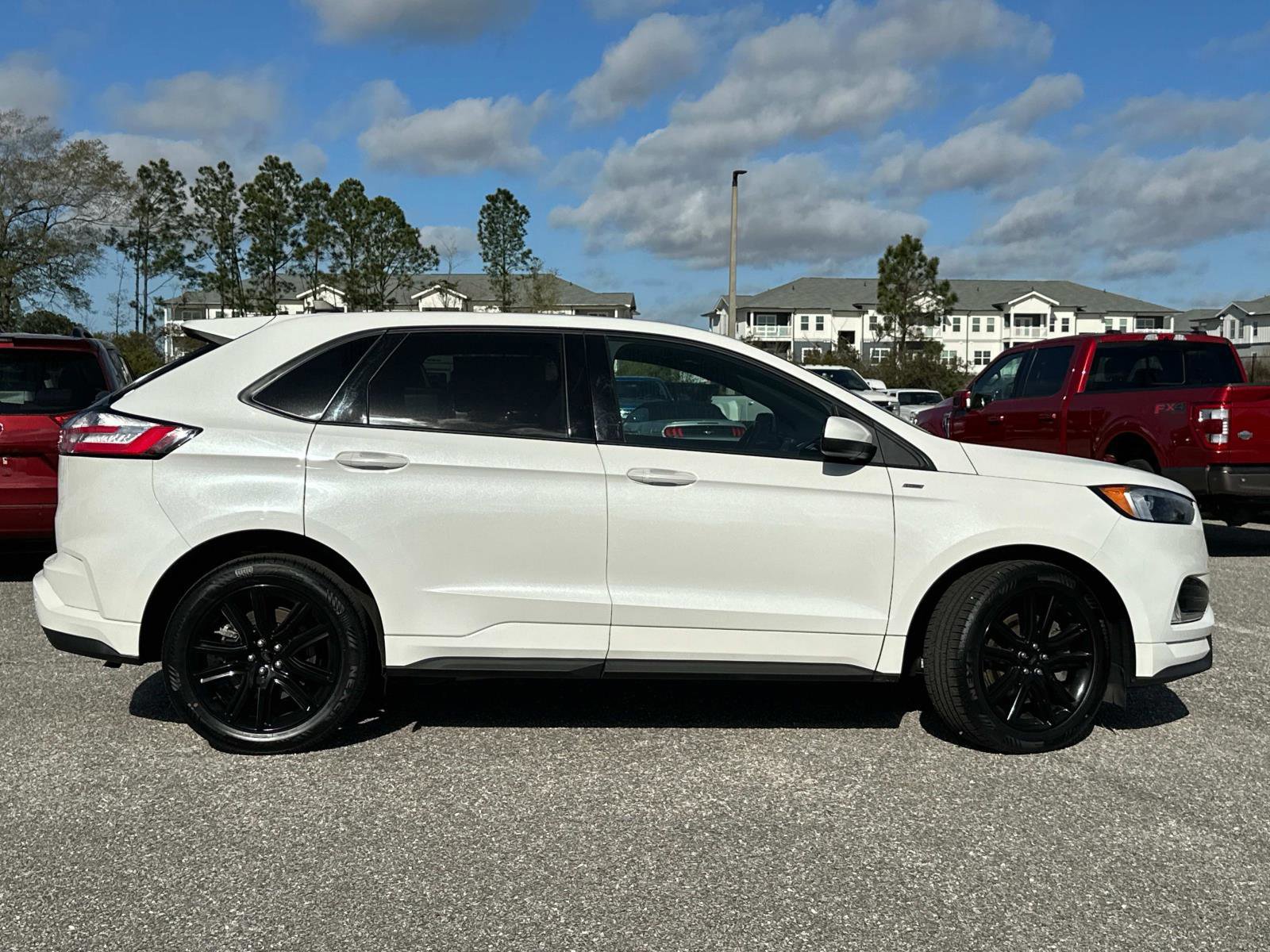 Certified 2022 Ford Edge ST-Line image 6