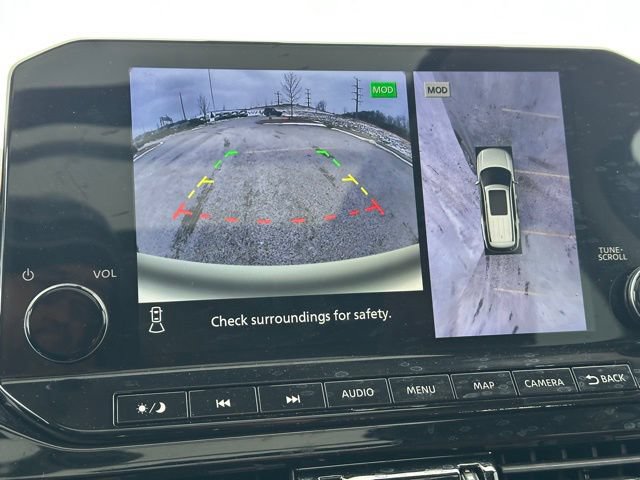 Used 2024 Nissan Pathfinder Platinum w/ Lighting Package (N92) FWD image 28
