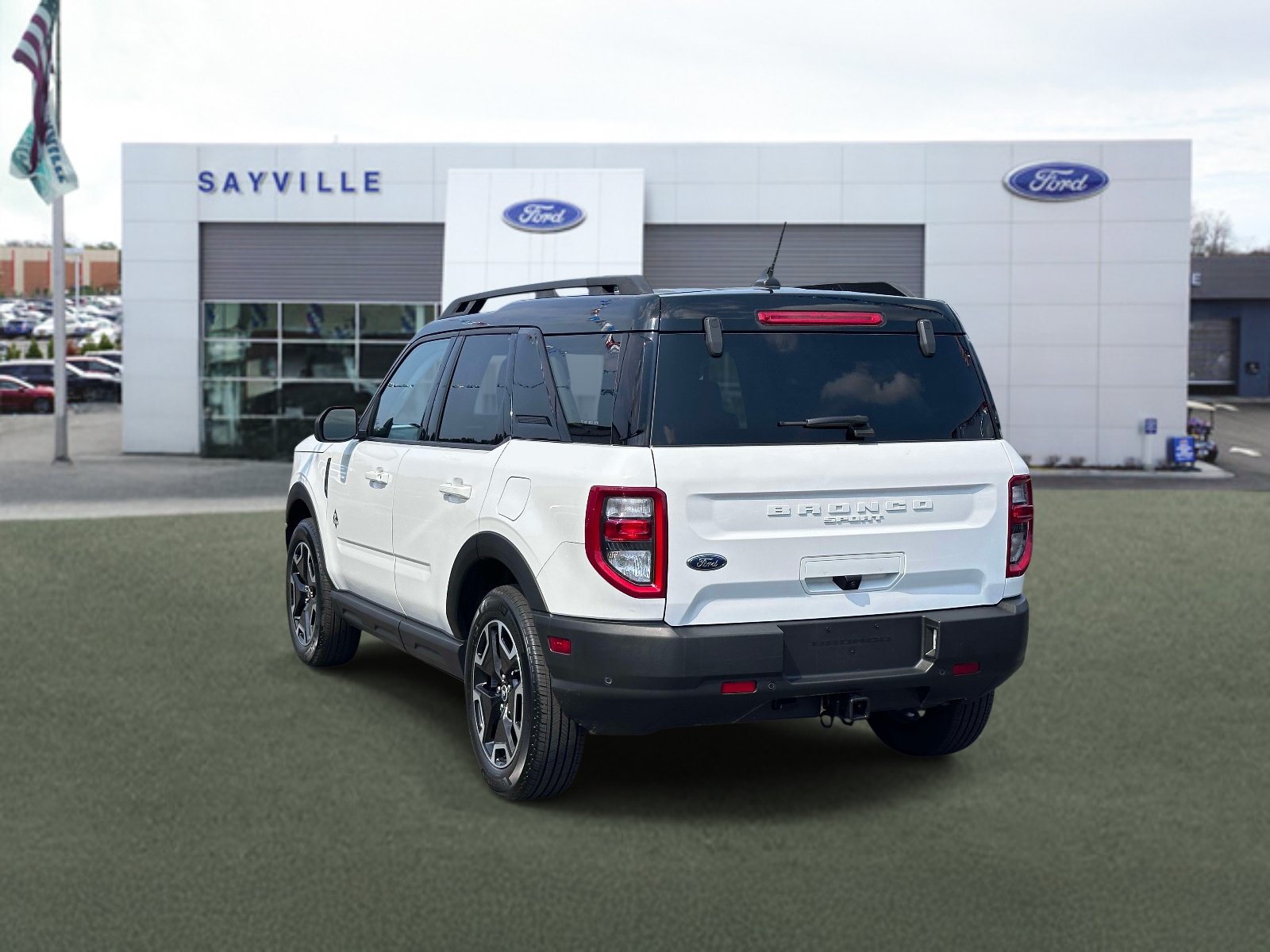 Certified 2023 Ford Bronco Sport Outer Banks w/ Tech Package AWD/4WD image 4