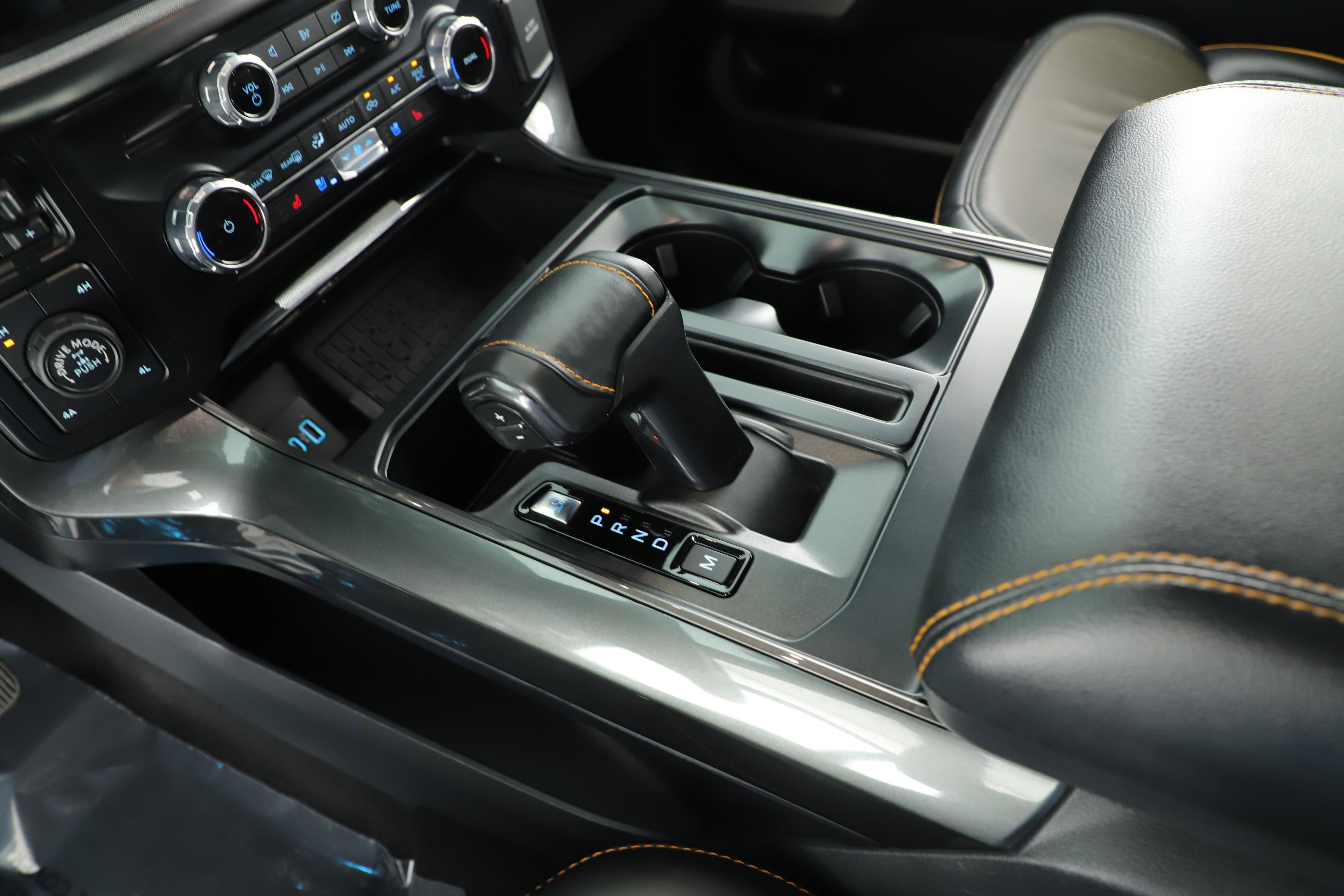 Certified 2023 Ford F150 Tremor w/ Equipment Group 402A High image 17