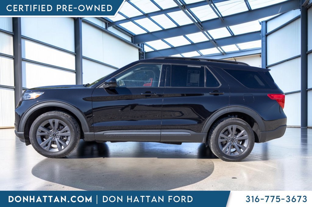 Certified 2023 Ford Explorer XLT w/ Equipment Group 202A AWD/4WD image 3