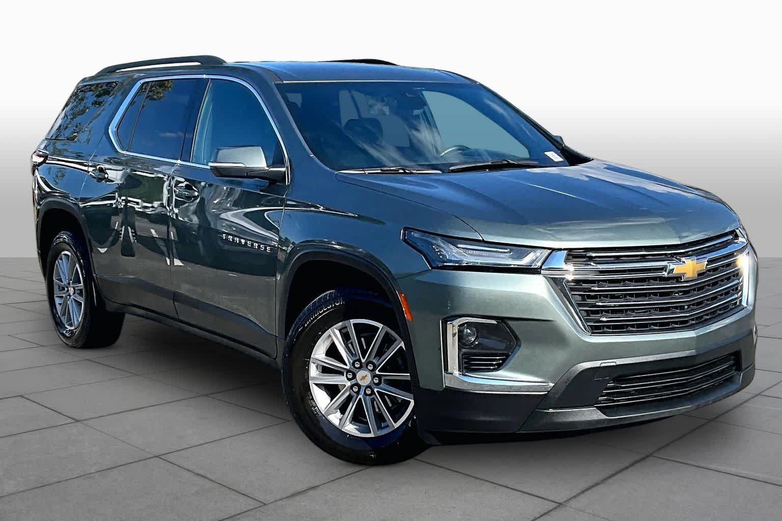 Used 2022 Chevrolet Traverse LT FWD image 3