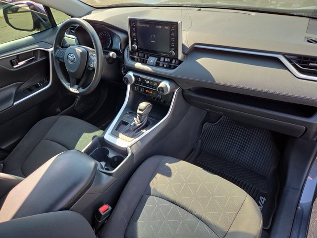 Used 2019 Toyota RAV4 XLE FWD image 16