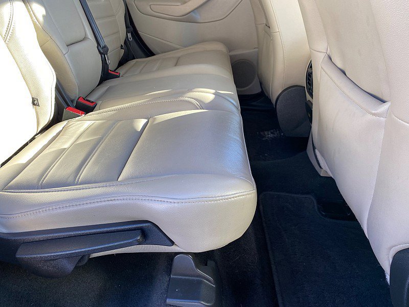 Certified 2019 Ford Escape Titanium AWD/4WD image 38