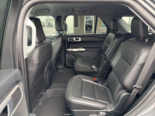 Certified 2023 Ford Explorer XLT w/ Equipment Group 202A AWD/4WD image 29