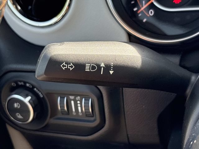 Used 2021 Jeep Gladiator Overland AWD/4WD image 29