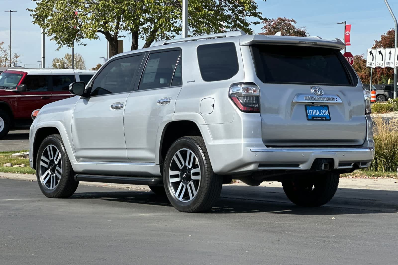 Used 2023 Toyota 4Runner Limited AWD/4WD image 6