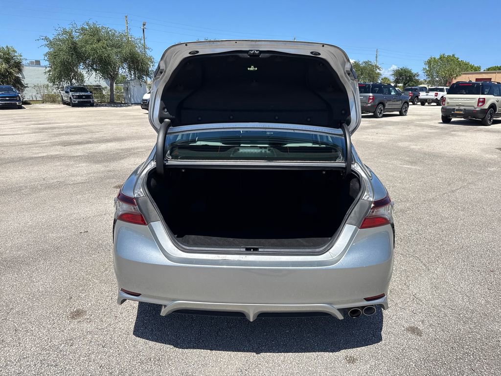 Used 2022 Toyota Camry SE FWD image 26