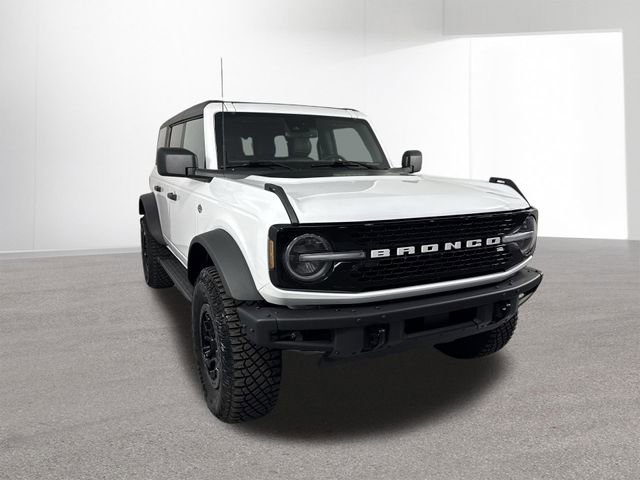 Certified 2024 Ford Bronco Wildtrak AWD/4WD image 3