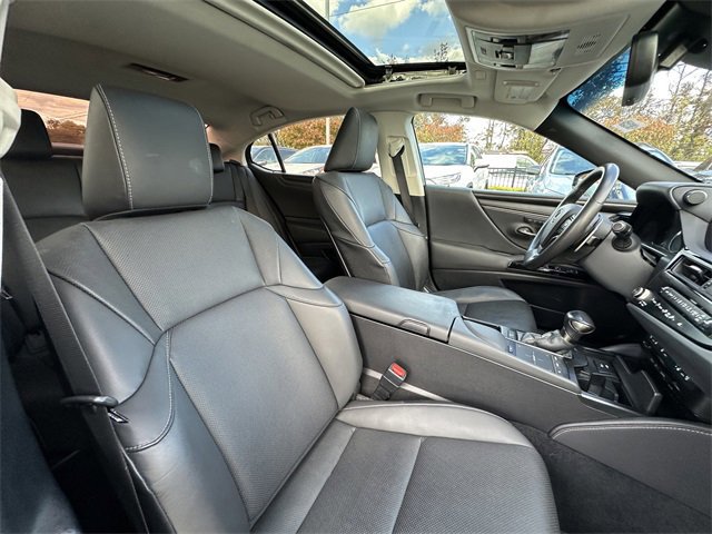 Used 2022 Lexus ES 350 w/ Premium Package image 37