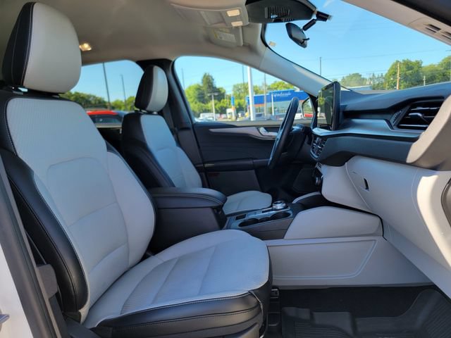 Certified 2023 Ford Escape SE FWD image 24