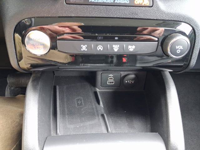 Certified 2025 Ford Escape Platinum AWD/4WD image 14