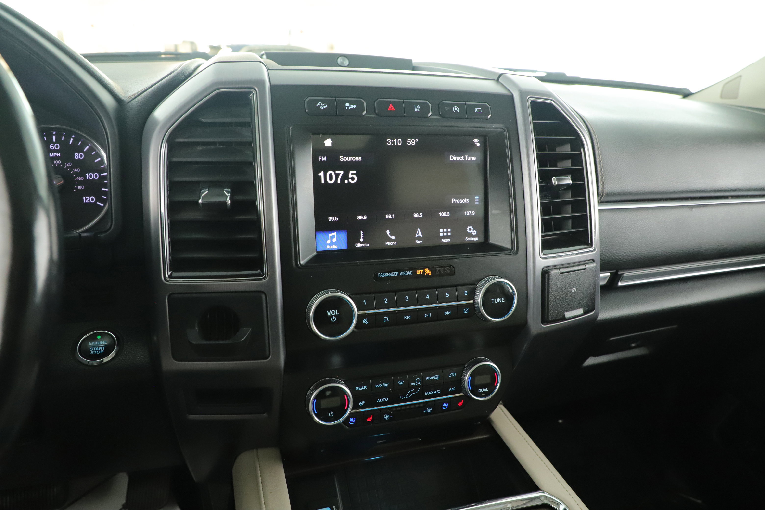 Certified 2019 Ford Expedition Platinum image 17