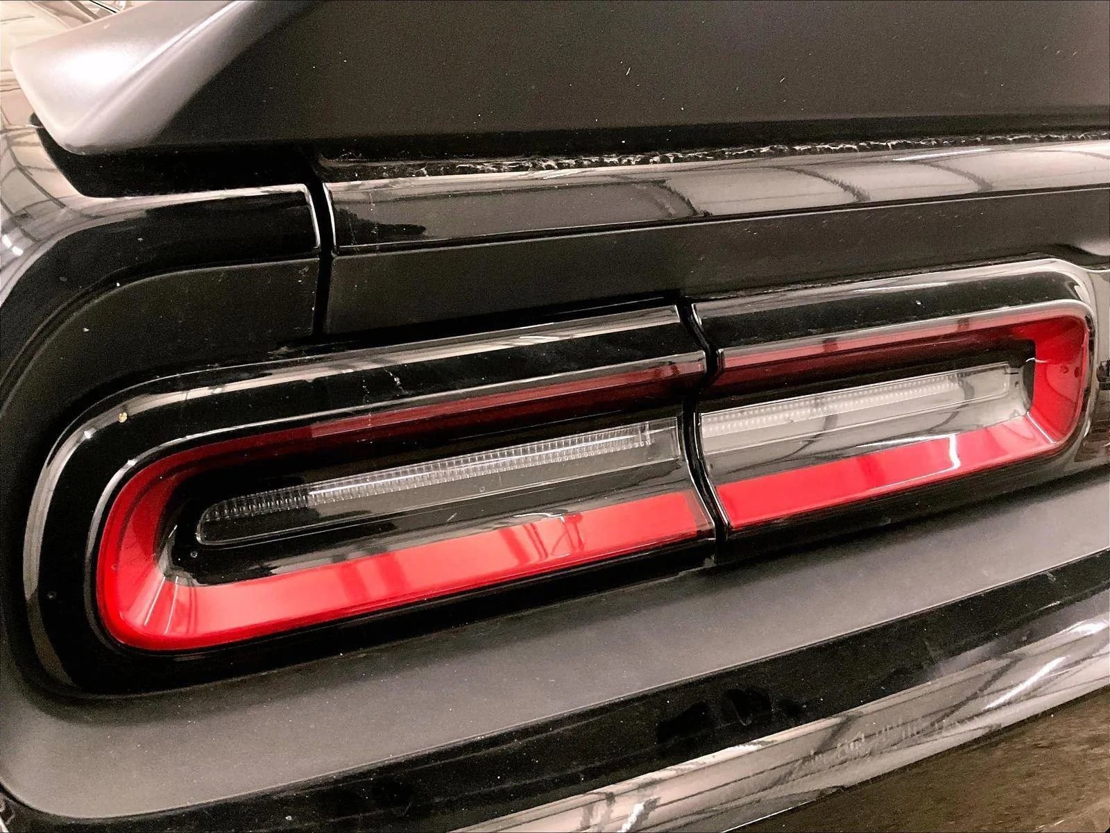 Used 2022 Dodge Challenger R/T Scat Pack w/ Dynamics Package RWD image 28