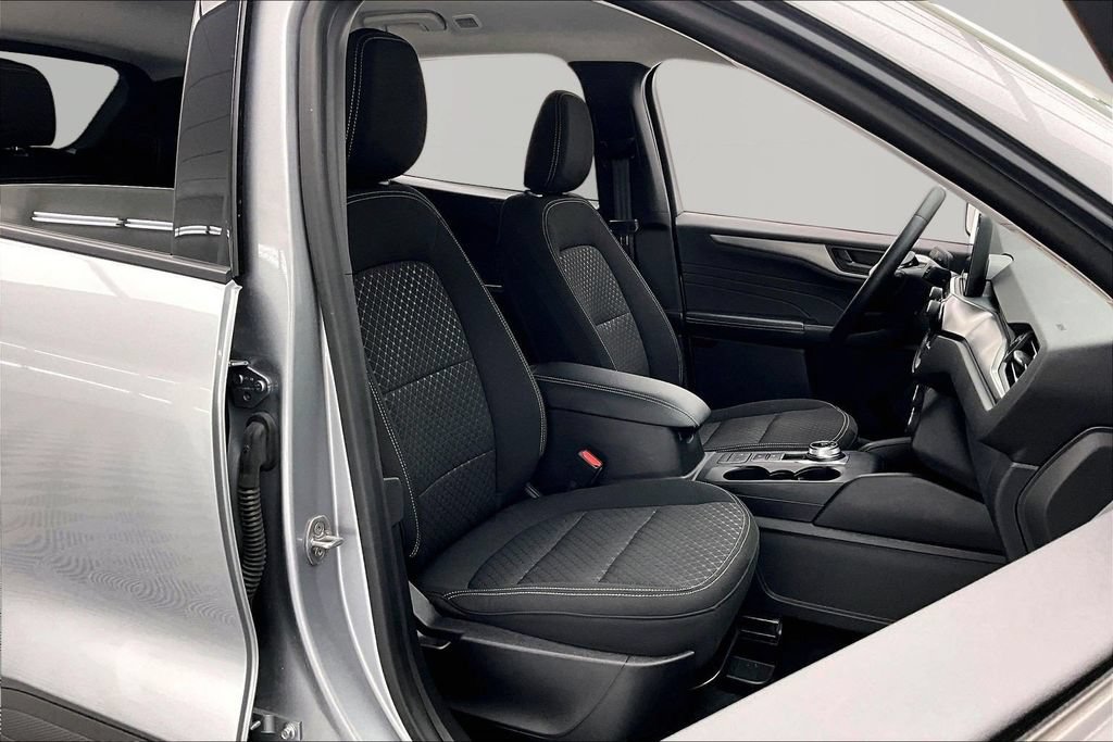 Certified 2023 Ford Escape Active AWD/4WD image 7