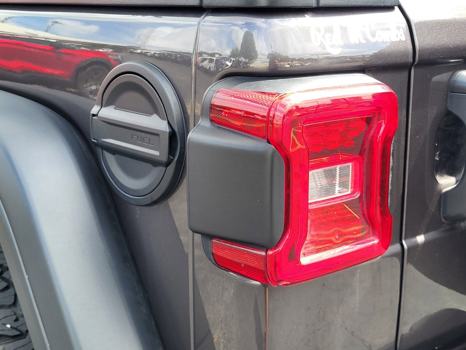 Used 2025 Jeep Wrangler Unlimited Rubicon image 10